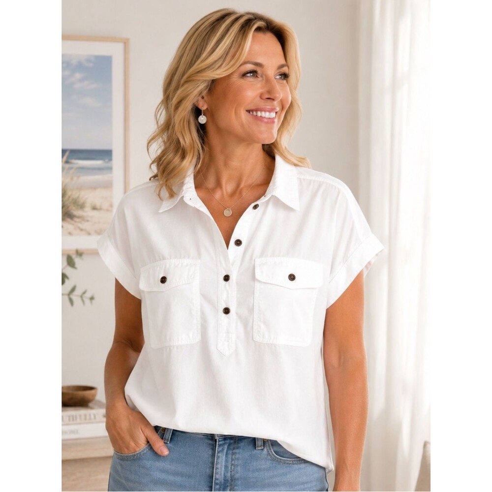 Universal Thread Shirt Women’s S White Oversized Boxy Cotton Lyocell Camp Top